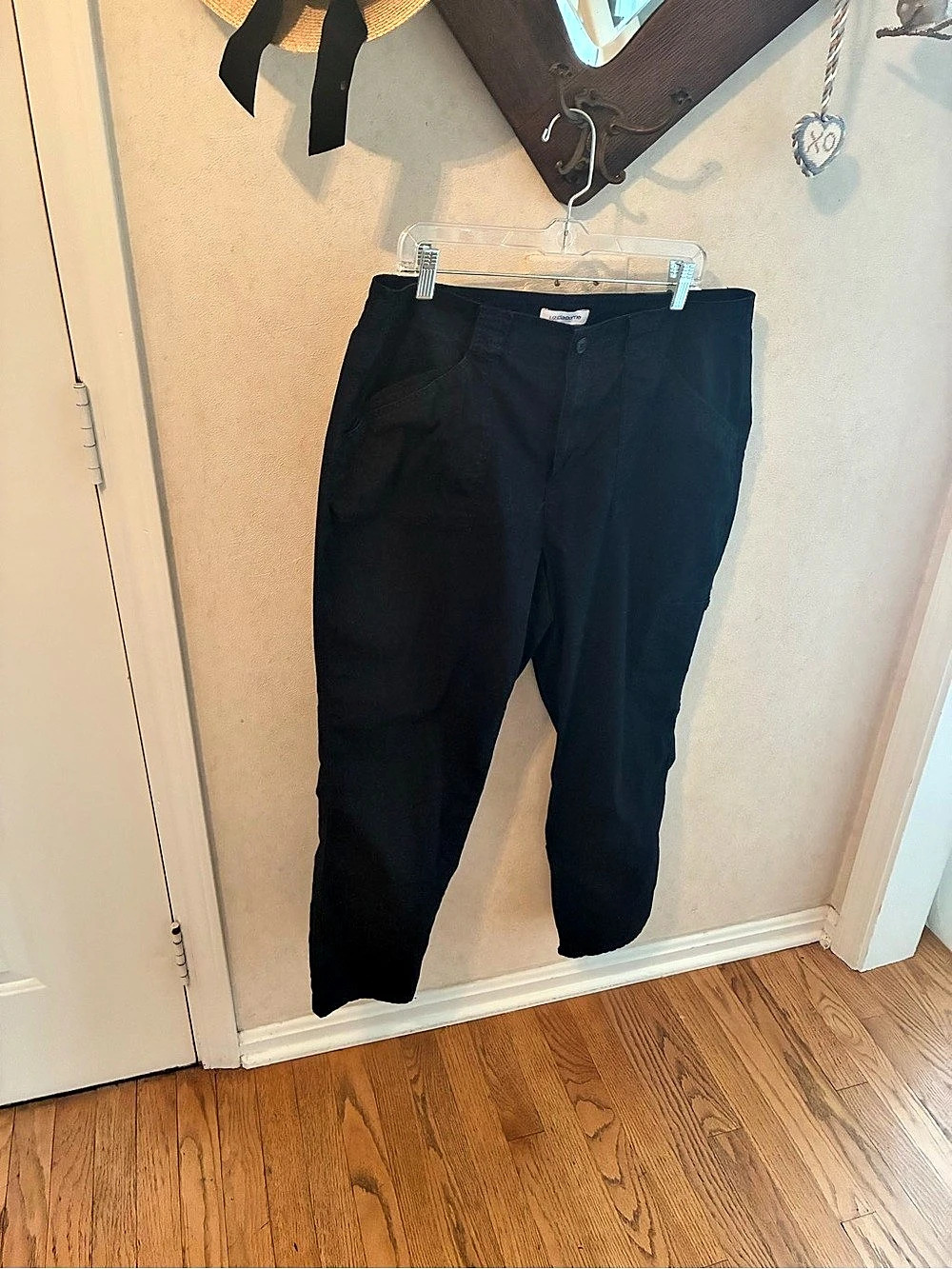 Liz Claiborne Valerie Black Pull-On Pants Large